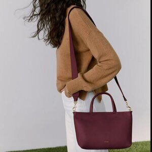 NWT Cuyana Mini Easy Zipper Tote in Cherry Pebbled Leather